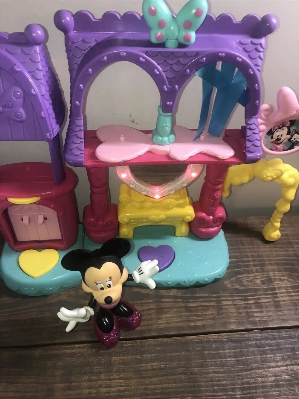 Fisher-Price Disney Minnie Mouse's Pampering Pets Salon Play Set